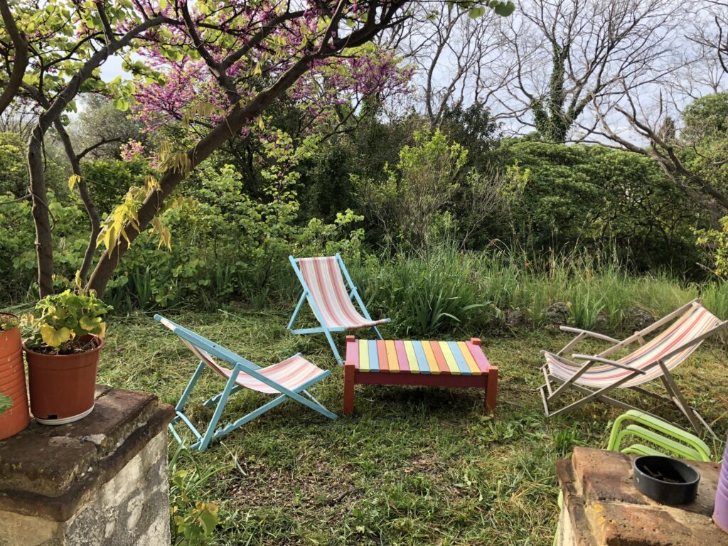 Salon de jardin. Terrasse sud